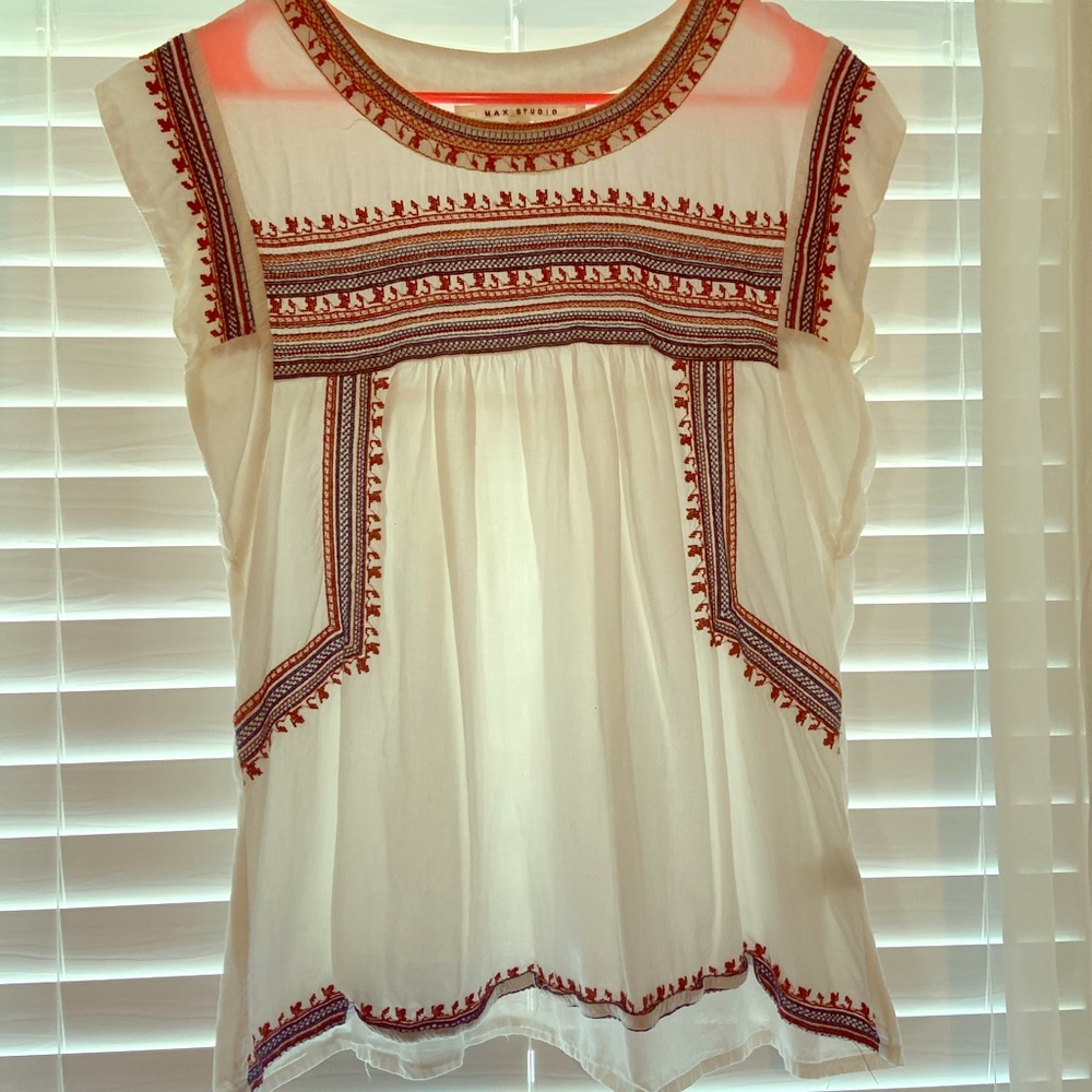 Spanish style Top